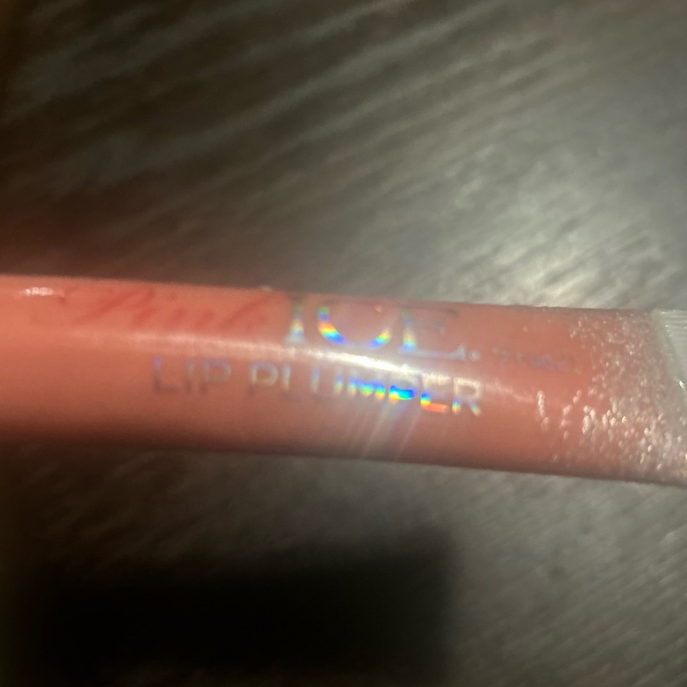 Pink ice lip plumper new sealed